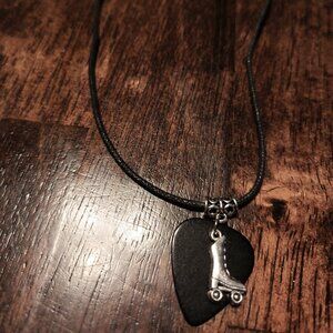 SILVER ROLLER SKATES CHARMS ON BLACK GUITAR PICKS NECKLACE - EARRINGS SET